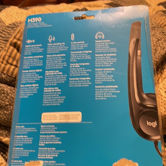 Logitech H390 Computer Headset - Picture 2 of 6